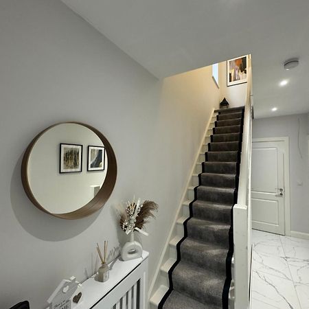 Modern Double & Single Room With Cozy Vibes Атай Екстер'єр фото